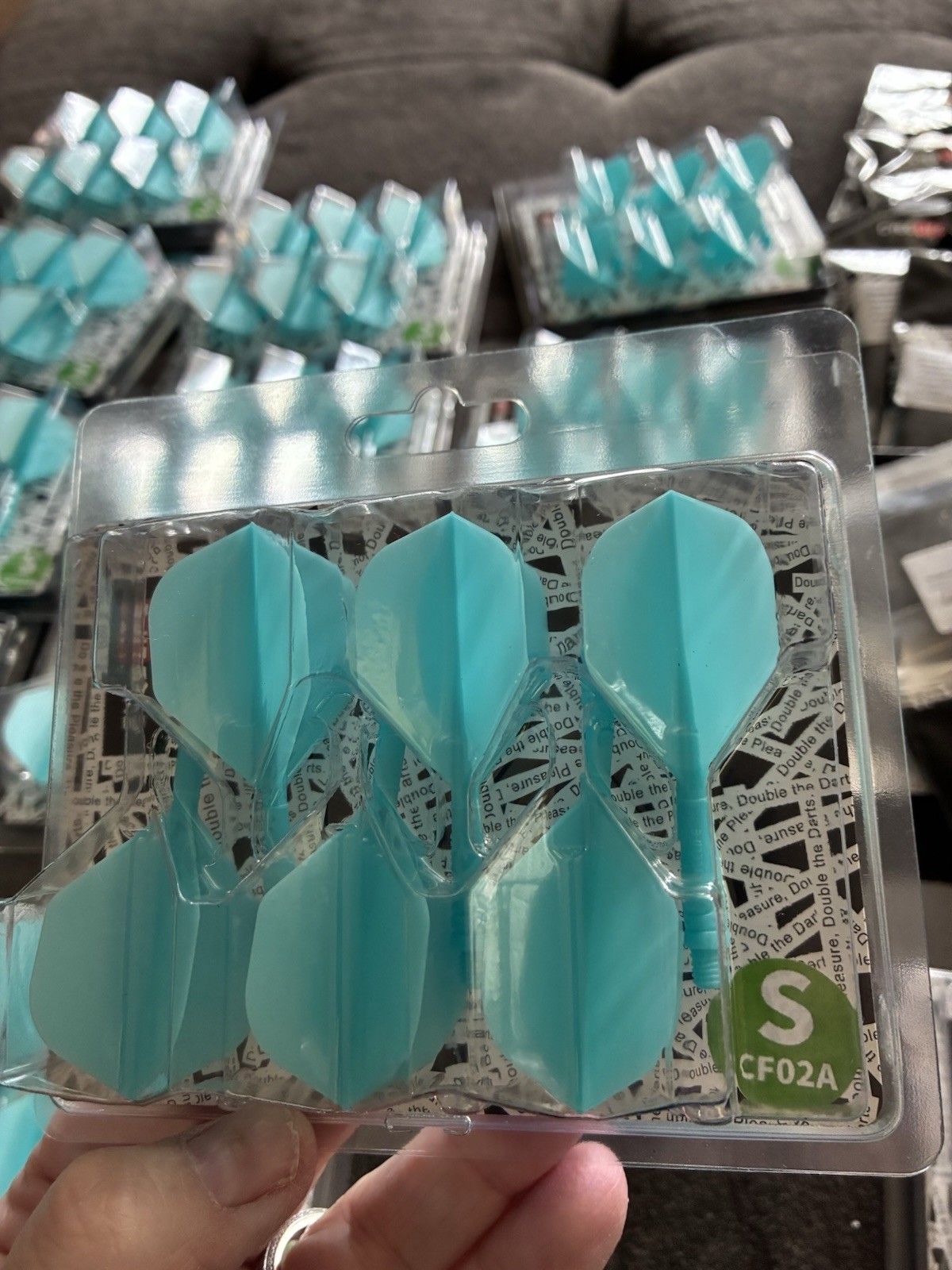 Cyeelife 84 Pcs Soft Tip Molded Dart Flights + 1000 Dart Points. Brand New