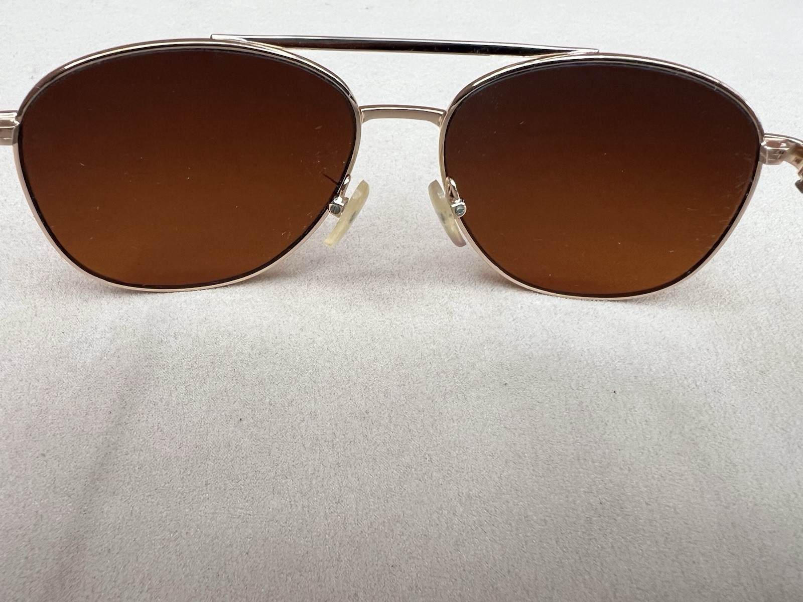 MG Golf Sunglasses Master Grip Aviator - Gold - Black w Clamshell Case Men’s