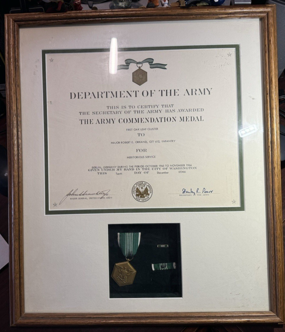Framed Army Commendation Medal w/ First Oak Leaf w/Certificate SHIPS4FREE2USA!!