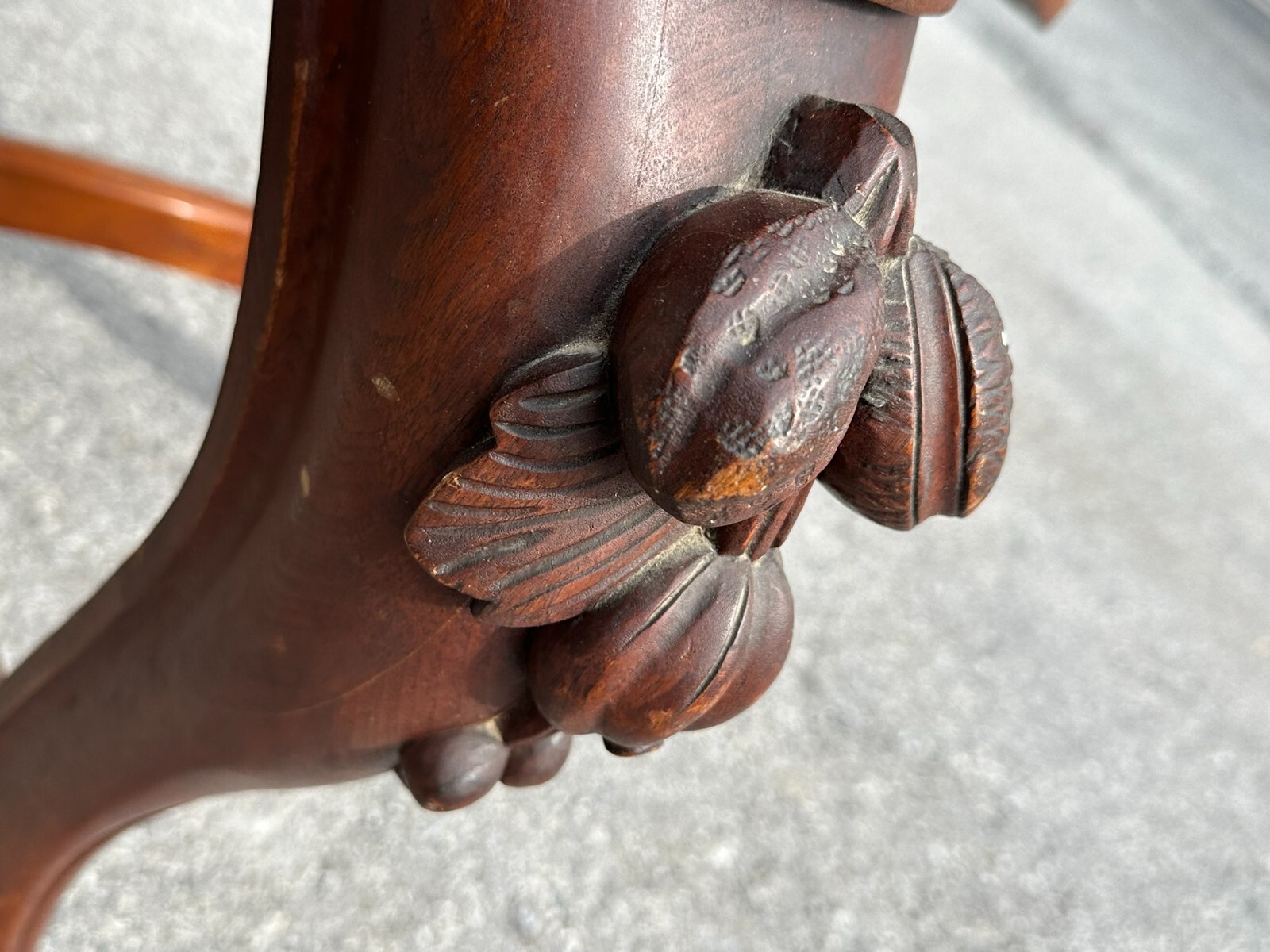 antique carved victorian parlor table center stand 1870 clean turtle top