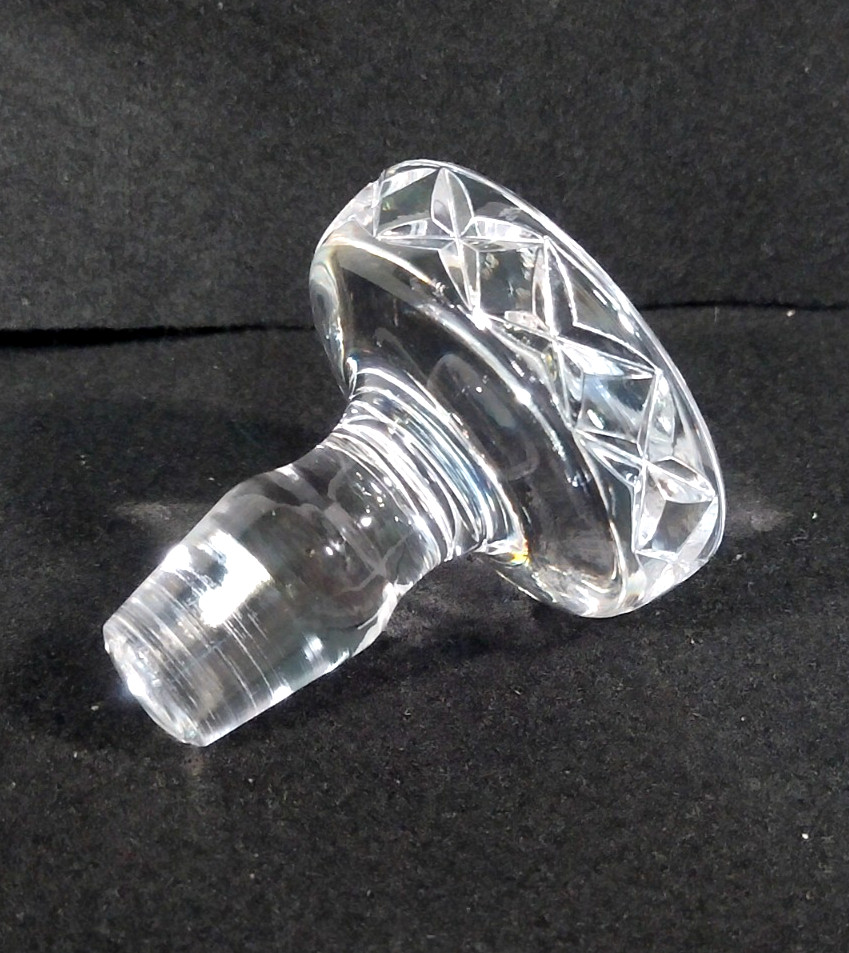 Vintage Heavy Beautiful Crystal Glass Diamond Cut 10.5" Decanter Collectible