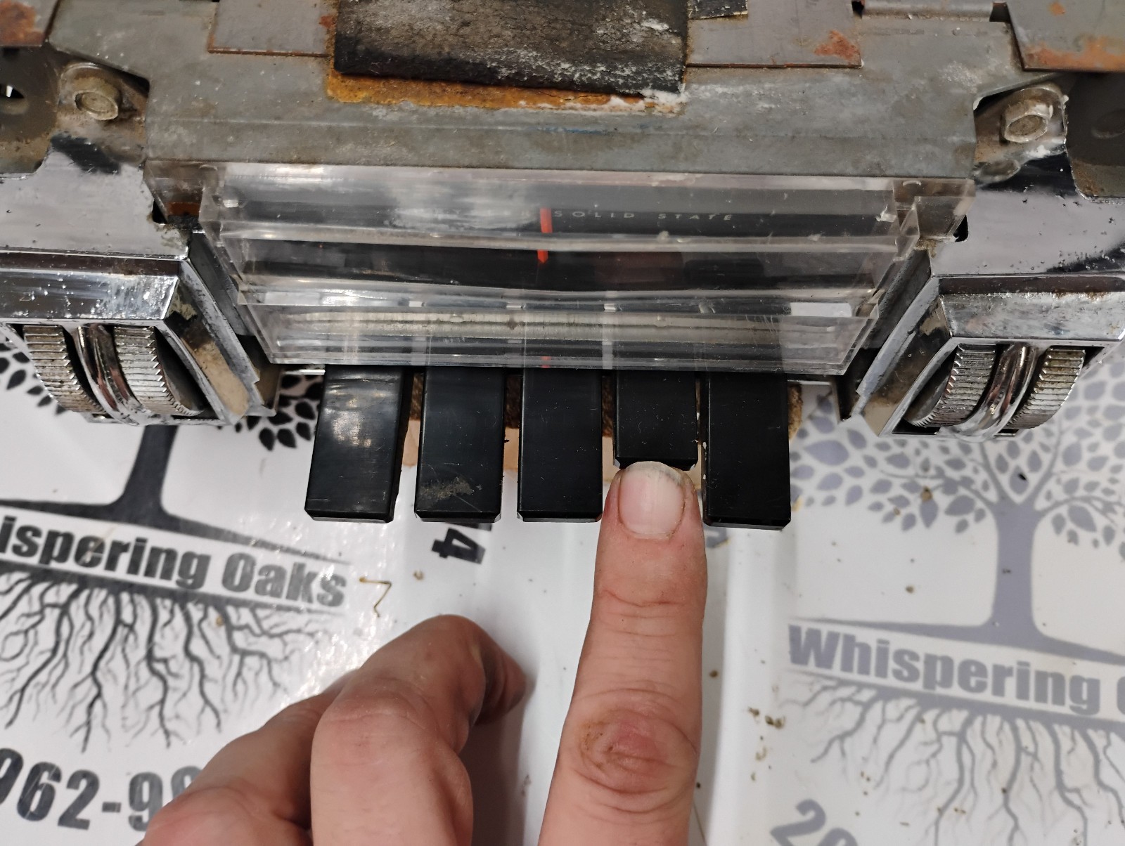 1968-1969 Dodge/ Chrysler Solid State Thumb Wheel AM Radio 2884-631