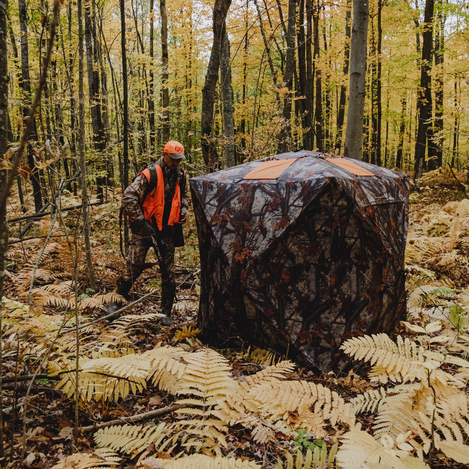 Barronett Blinds Road Runner Portable Hunting Hub Blind, 2-Person, RR200BT