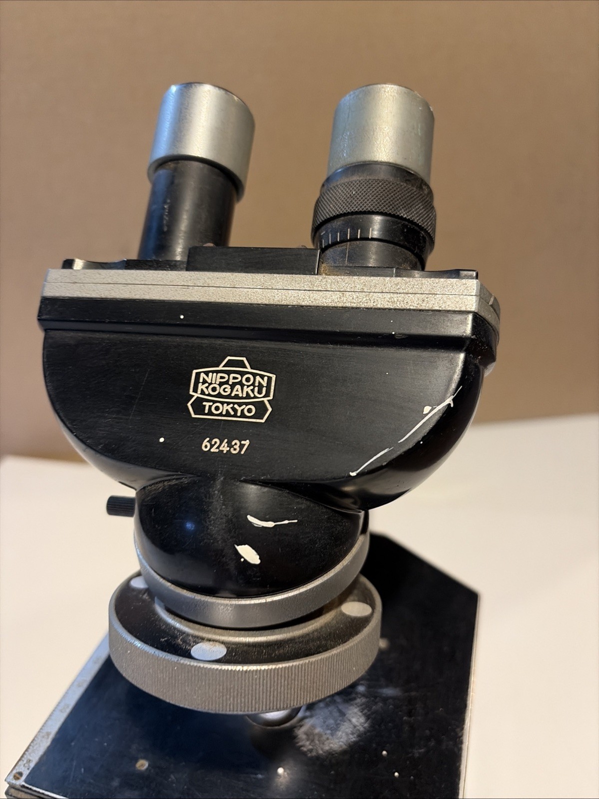 Vintage Nikon (Nippon Kogaku) 62437 Microscope Missing 3 Lens Light Works