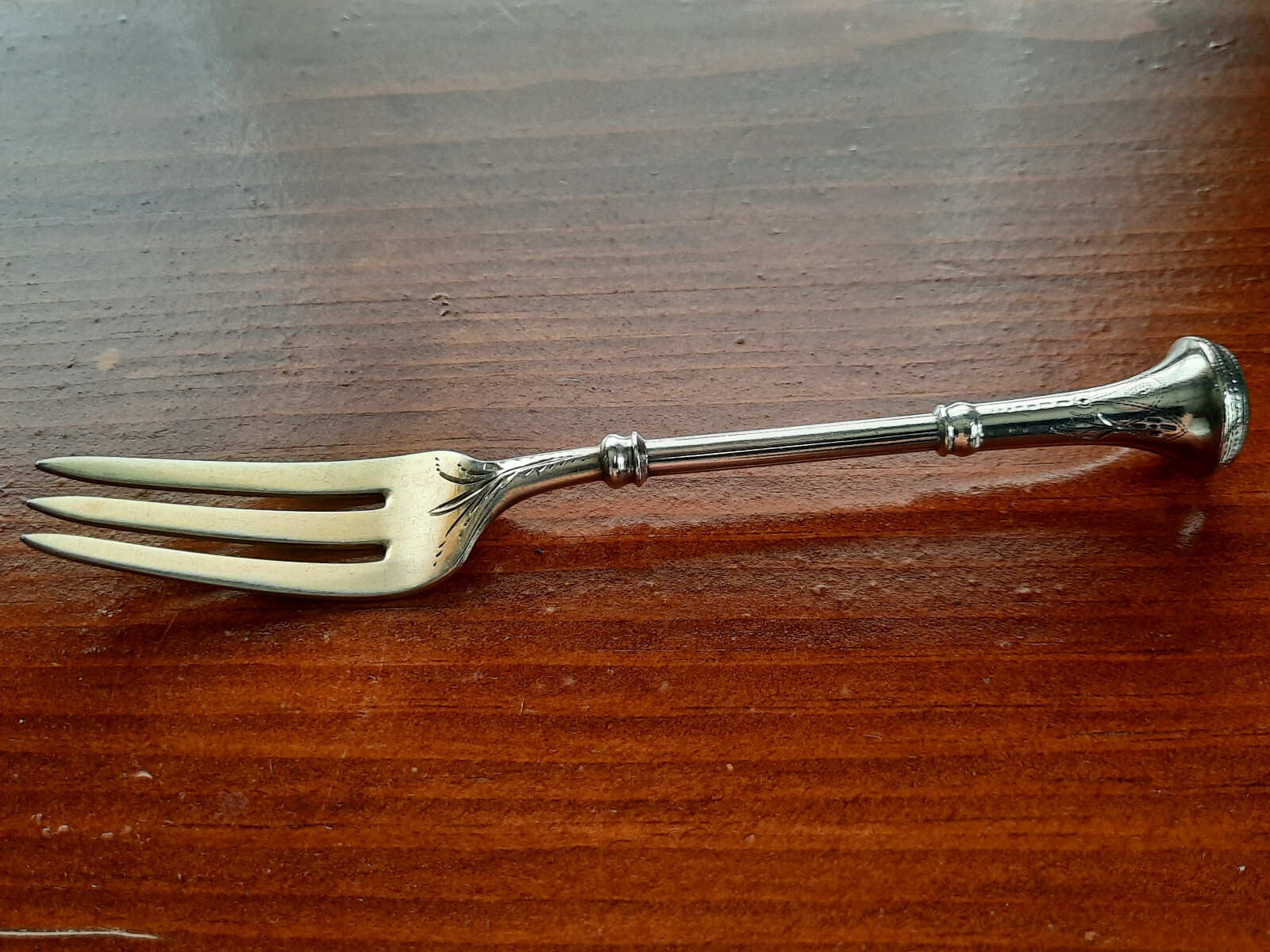 Coin Silver James Bingham Seal Top Pastry Fork, Mono