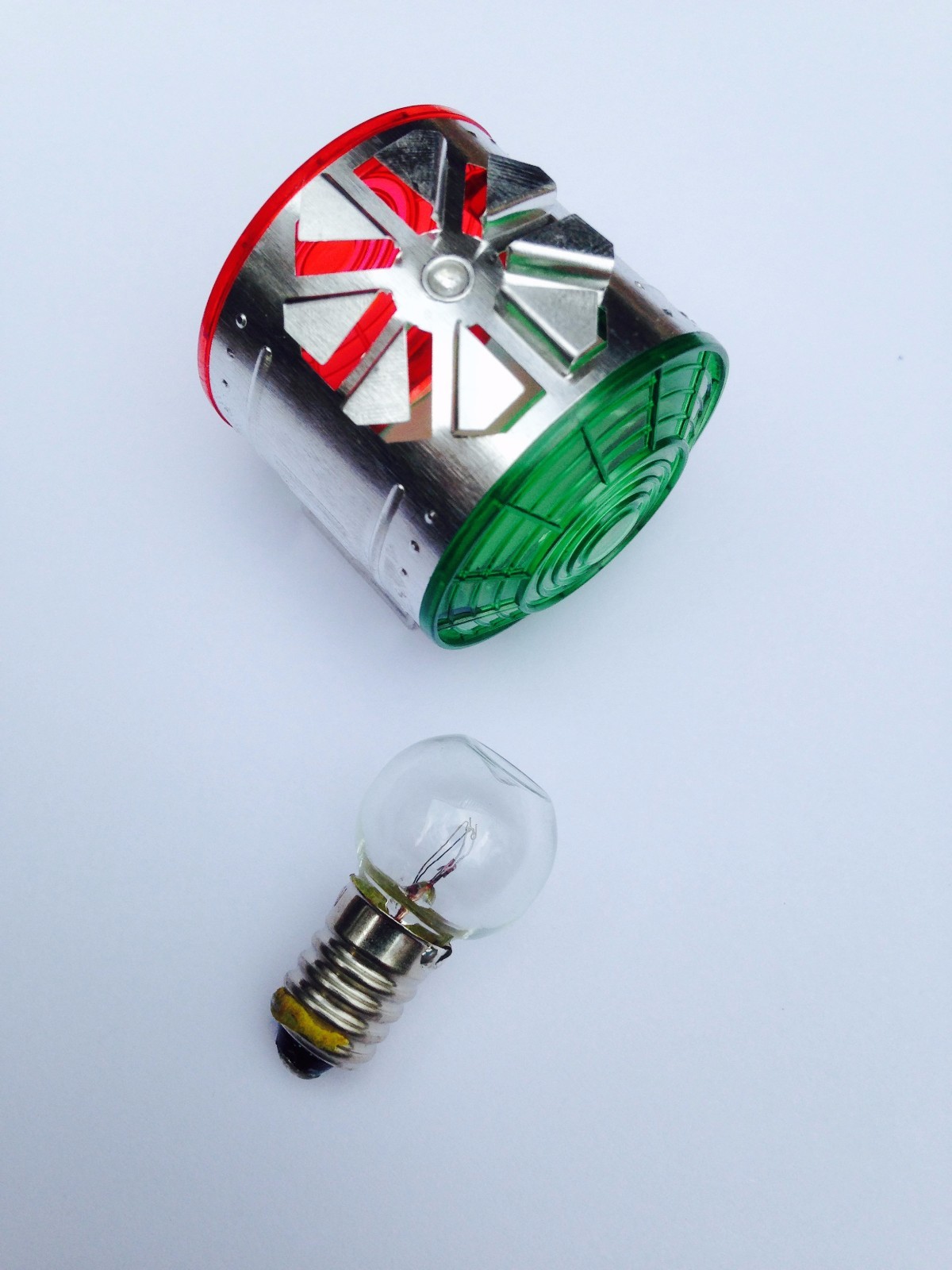 Lionel 394-37 Beacon Top with 461 Dimple Bulb Free shipping