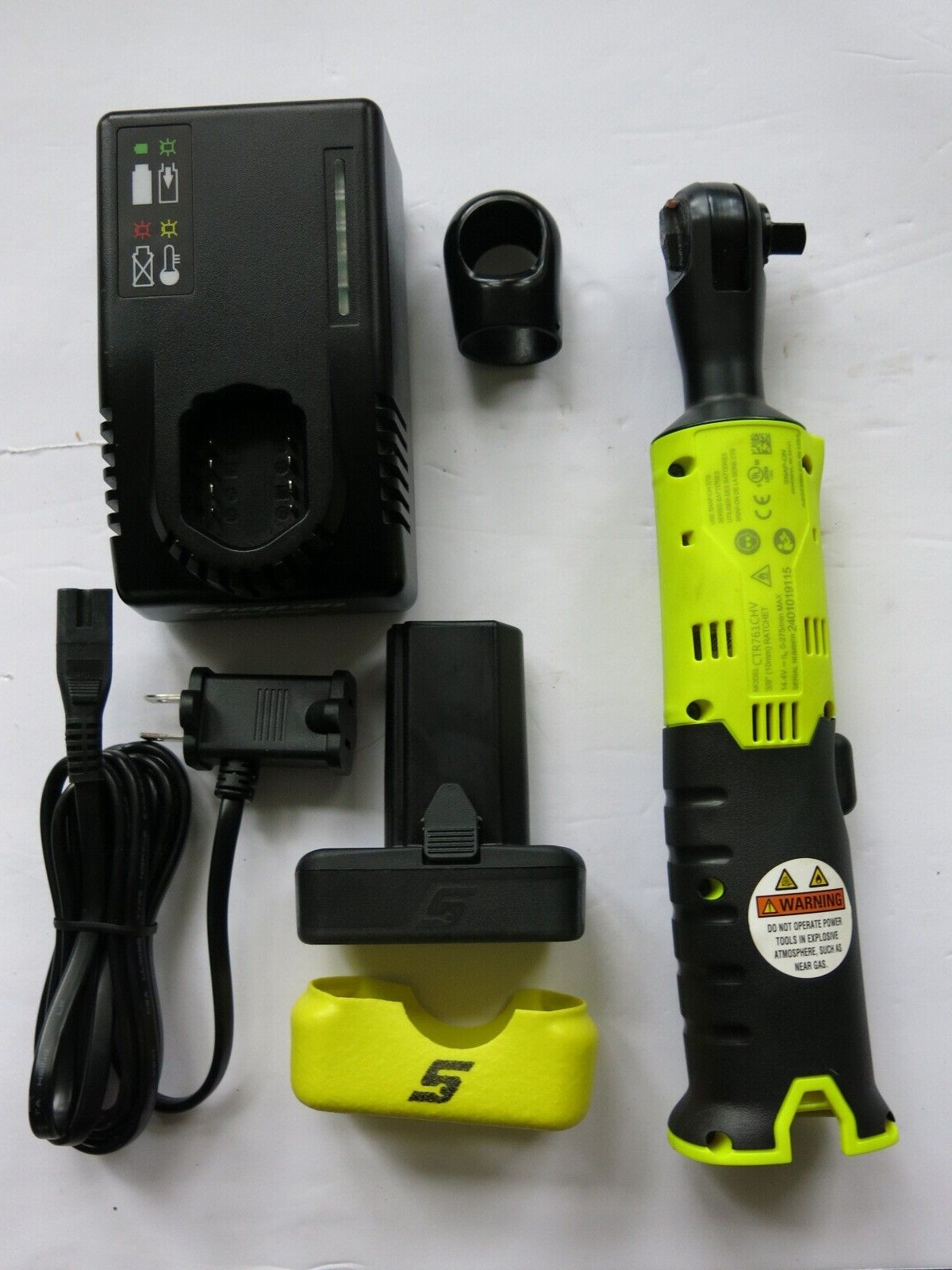 Snap-On CTR761 Hi-Viz 3/8" 14.4v Cordless Ratchet Battery & Charger Set