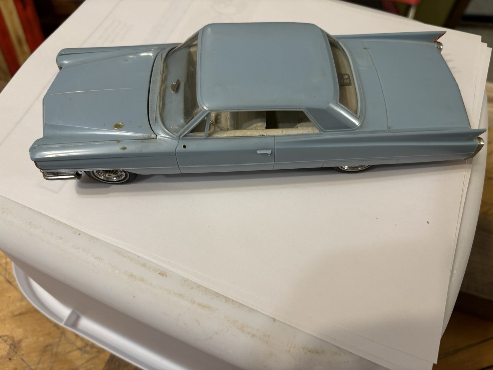 1/25 Scale Johan 1963 Cadillac Coupe De Ville