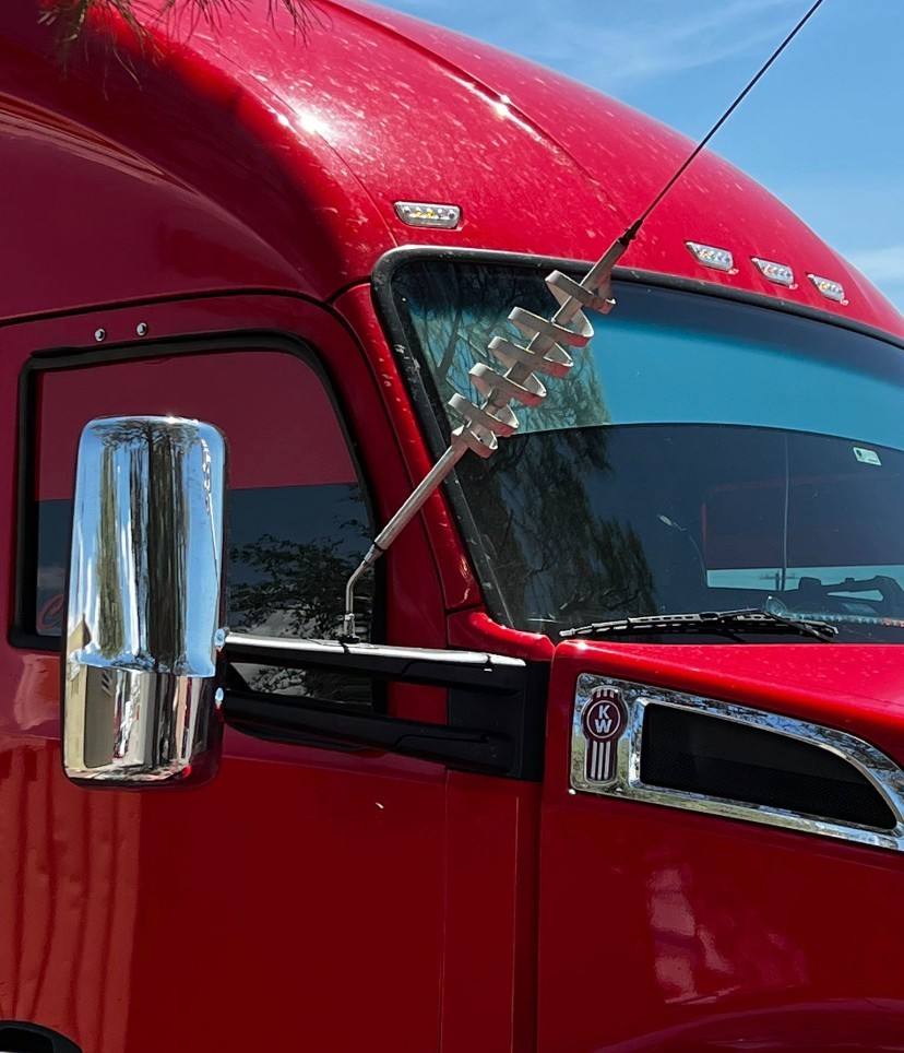 KENWORTH T680 Cb Radio Antenna BRACKET Cricket Style 45 degrees SS PAIR SET