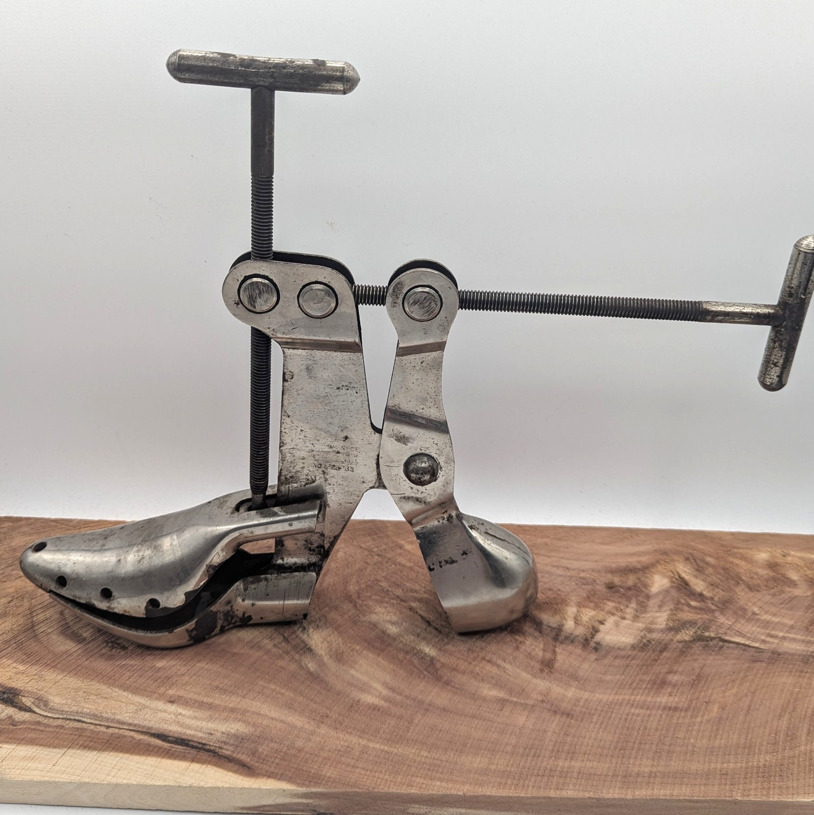 Vintage 1929 Nu-Way Steel Industrial Steampunk Shoe Stretcher Factory Sizer