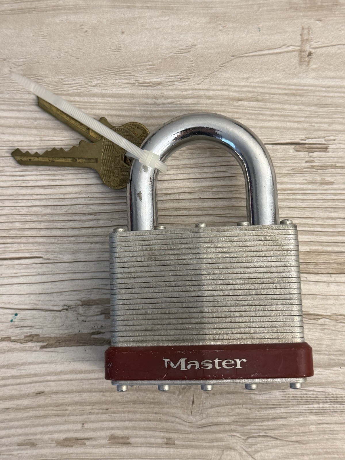 MASTER LOCK #19  Vintage Master lock