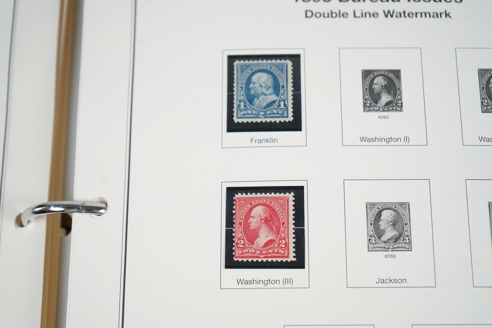 US 1890s-1980s COLLECTION OF 650+ STAMPS MINT & USED STORED IN MYSTIC ALBUM