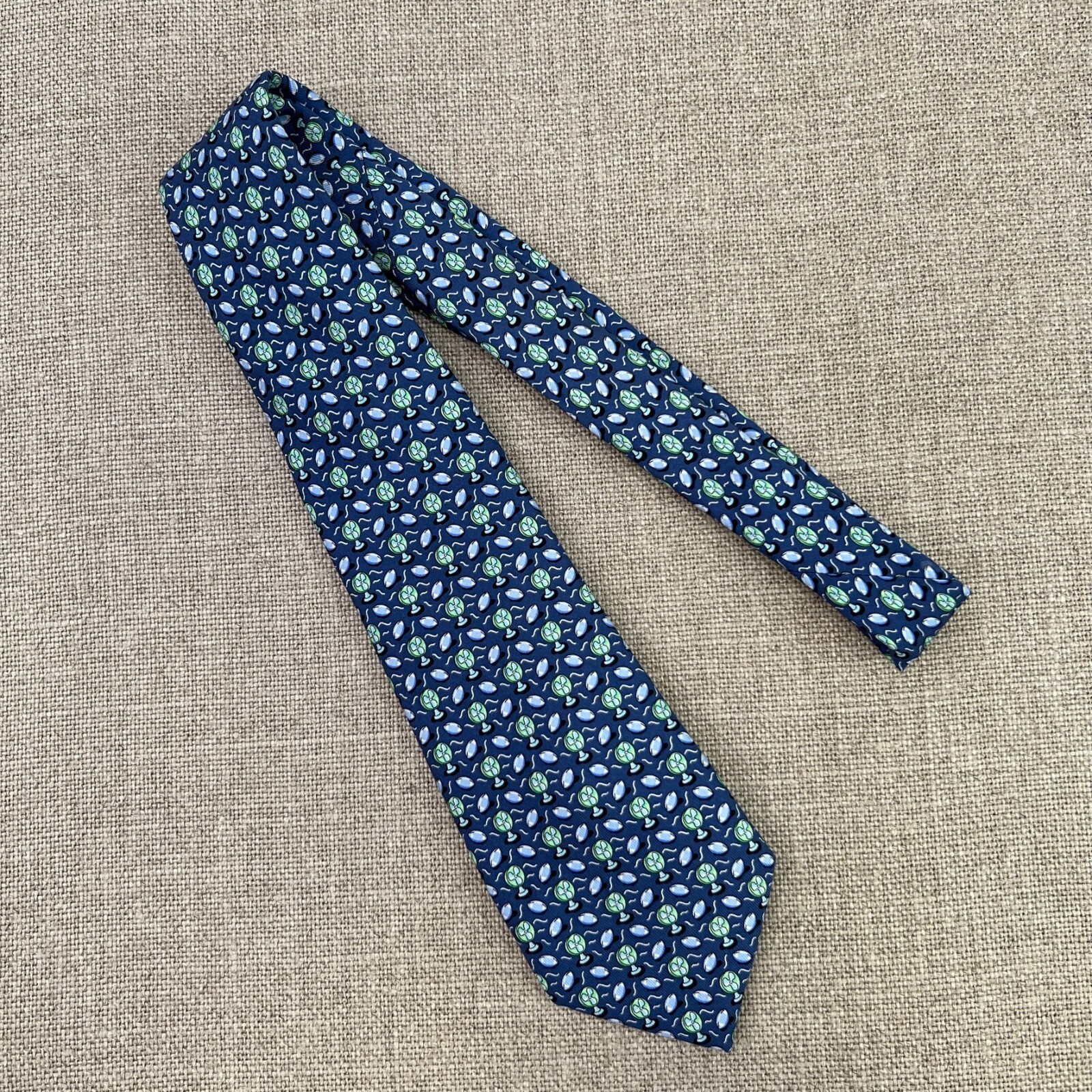 Vineyard Vines Tie Boy Silk Football Fan Vineyard 49x3.25 Hand Made USA Core Nw