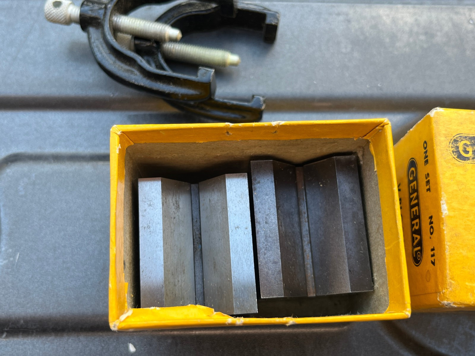 Vintage GENERAL USA #117 V-Block Pair w/2 Clamps