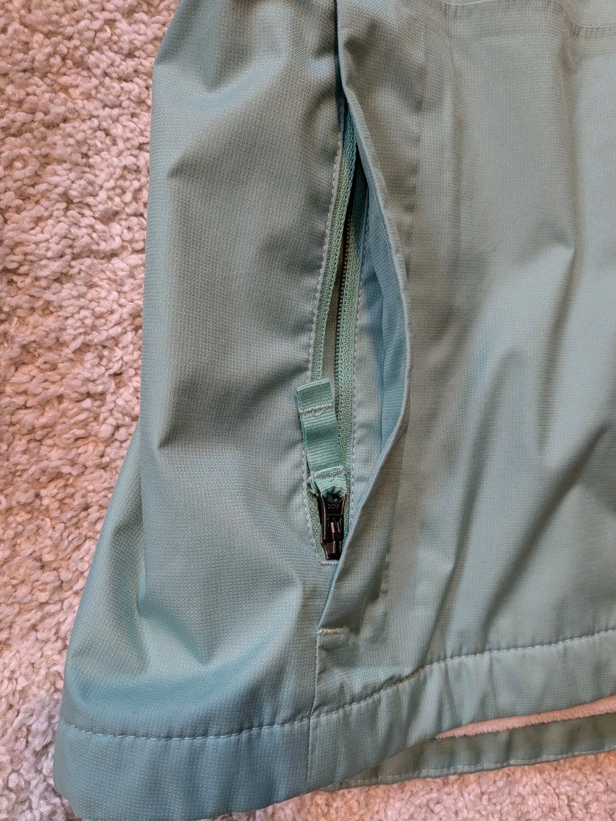 The North Face Wind Breaker Rain Jacket Girls Medium 10 Sherpa Warm Dry Vent