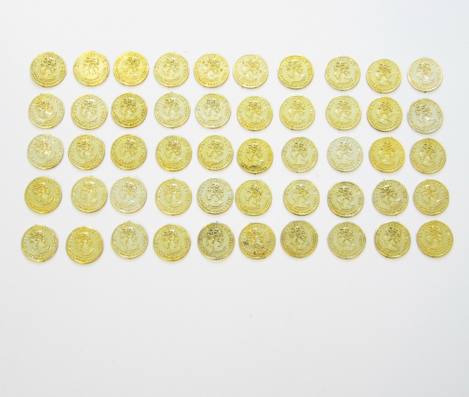 50 PLASTIC GOLD COINS PIRATE TREASURE CHEST PLAY MONEY BIRTHDAY PARTY FAVORS