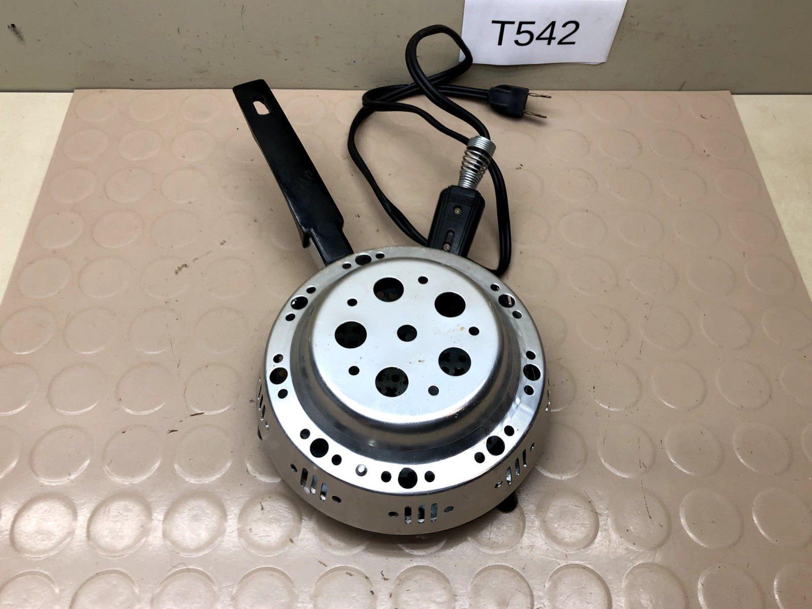 Vintage Electric Heating Plate with Handle & Removable Cord