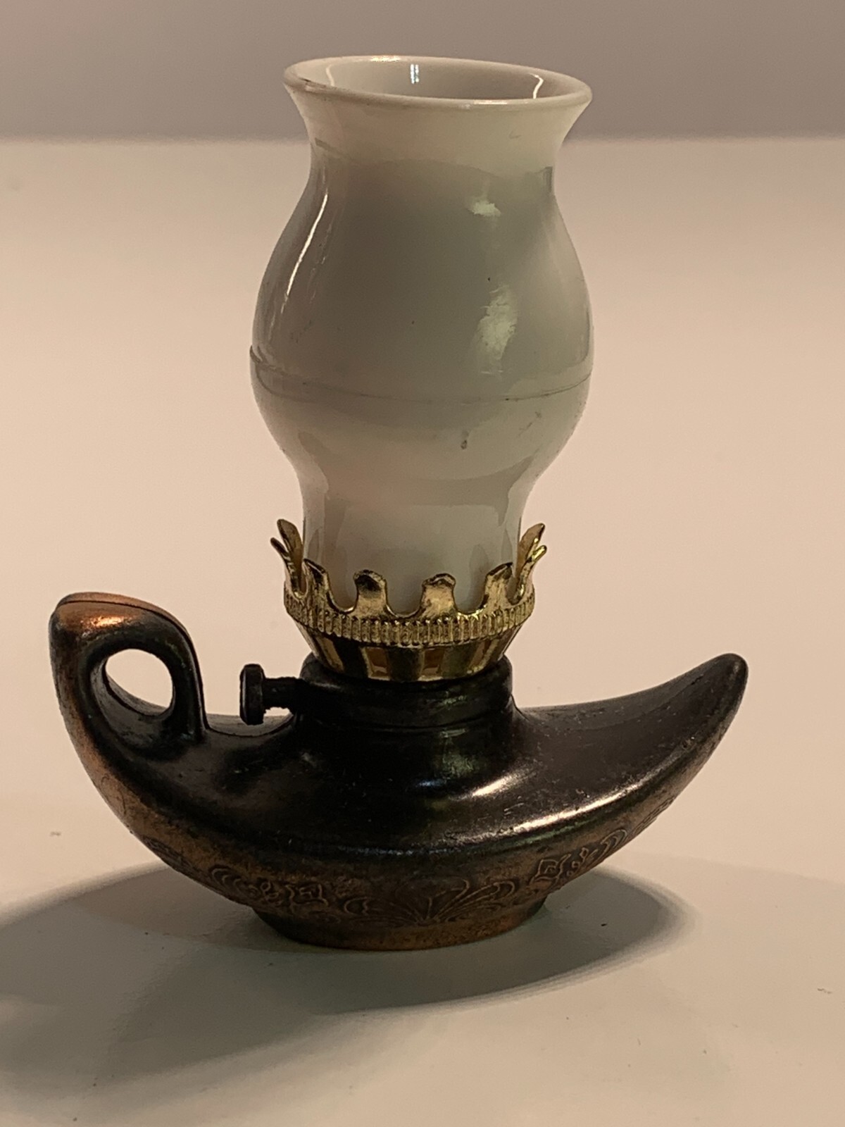 Vintage Die-Cast Pencil Sharpener Alibaba Style Aladdin Lamp t PSC3