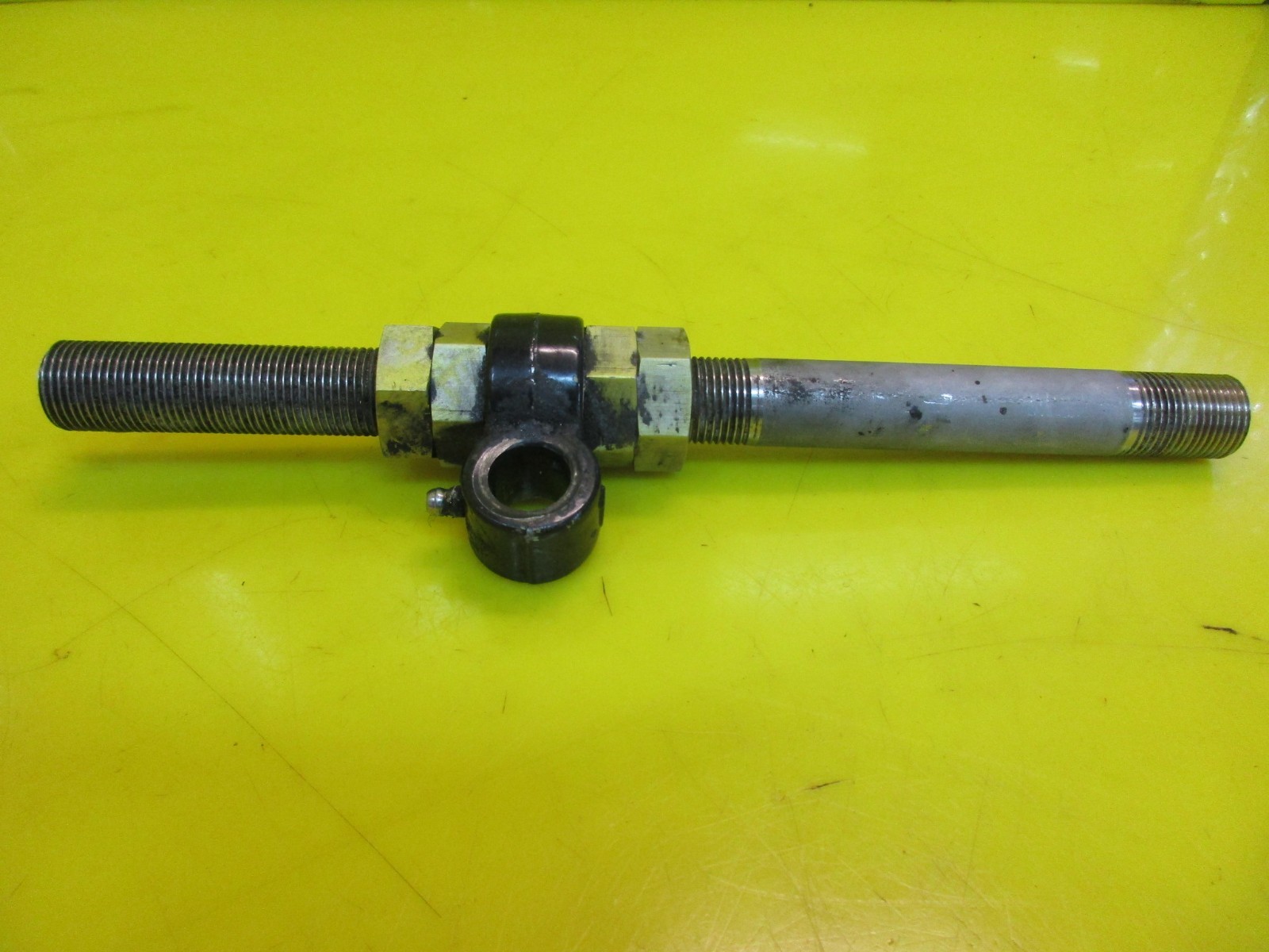 FORCE L DRIVE 90/120 STEERING TUBE, CABLE GUIDE, & NUTS BAYLINER CAPRI ARRIVA