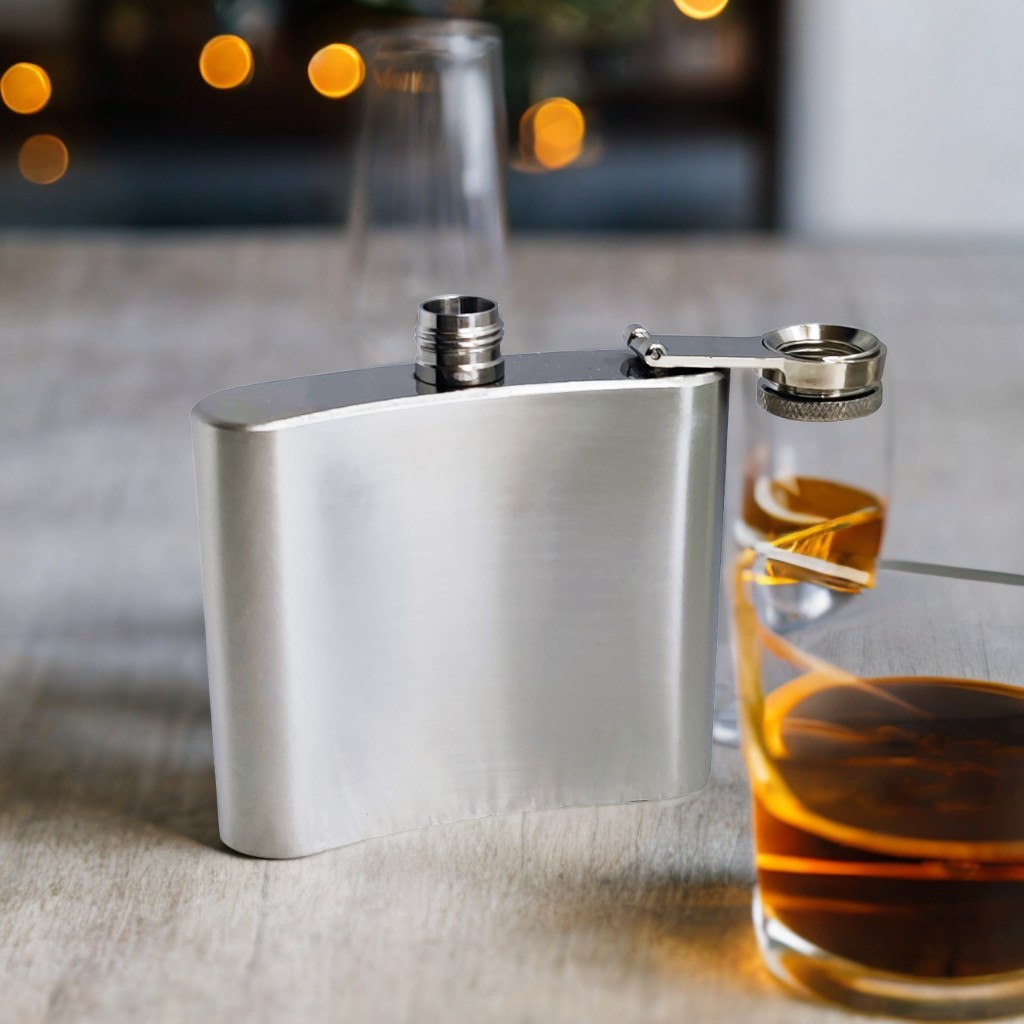 Portable 5oz Alcohol Pocket Whiskey Flask Stainless Steel Hip Flask with Funnel