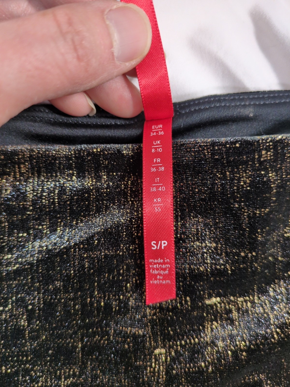 Spanx Black and Gold Velvet Leggings Size Small New with Tags