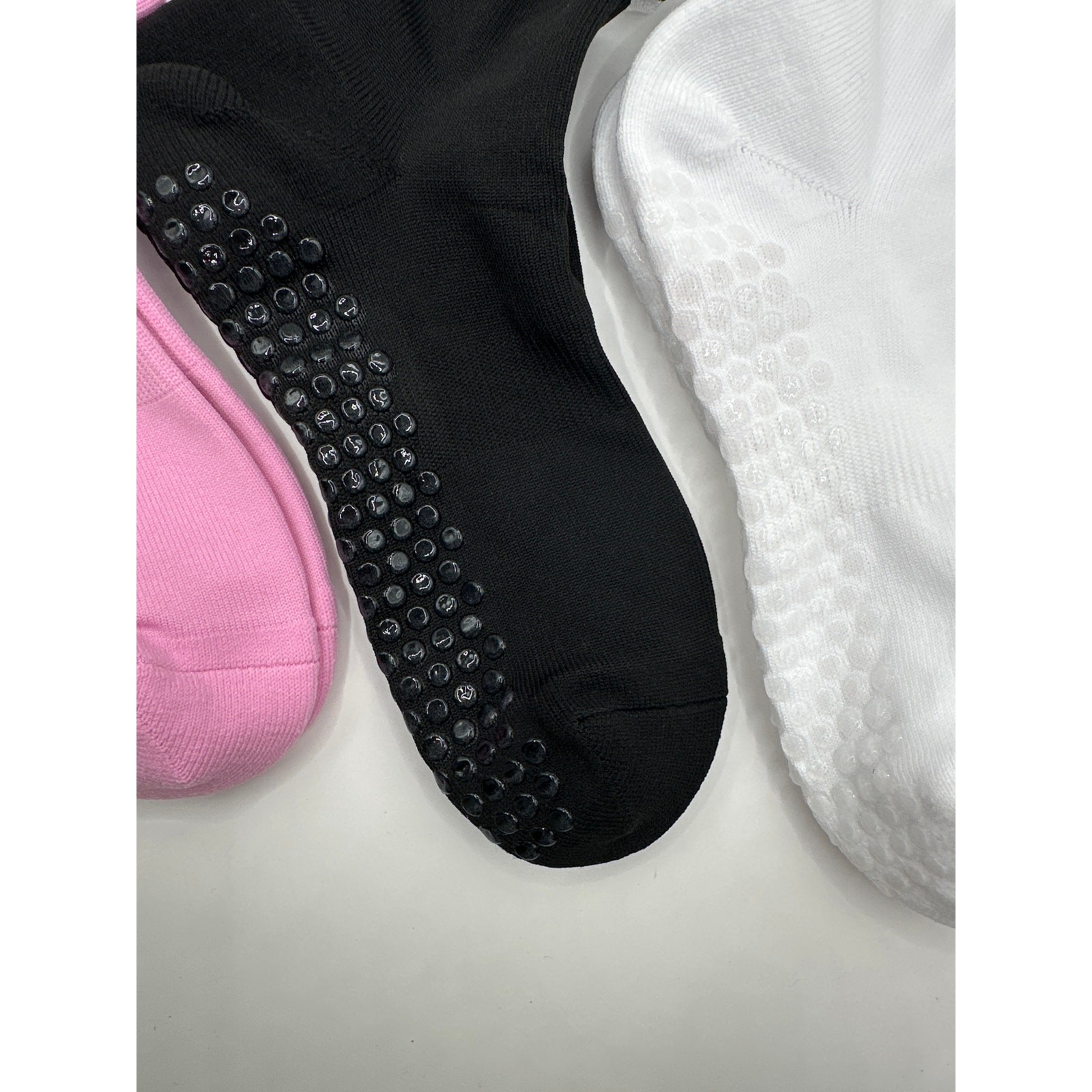 3 Pairs Alo Yoga Women's Pulse Grip Socks M/L