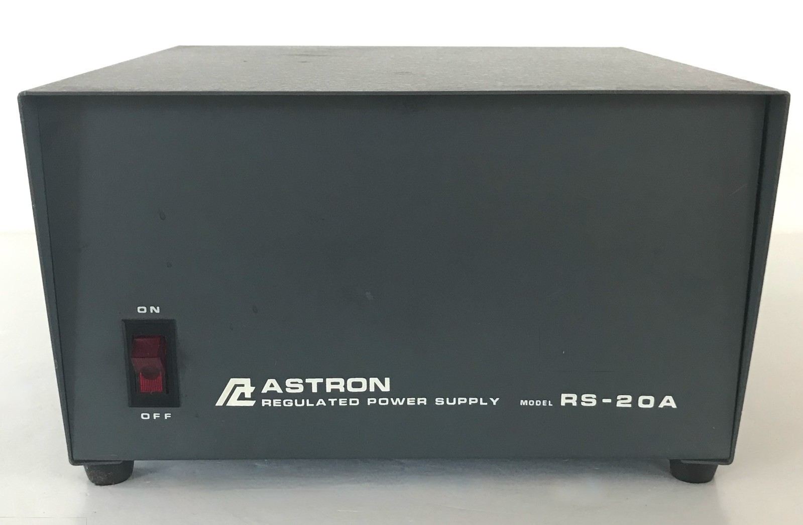 ASTRON RS-20A Regulated 13.8 VDC—20 Amp POWER SUPPLY Ham Radio NOT FULLY TESTED