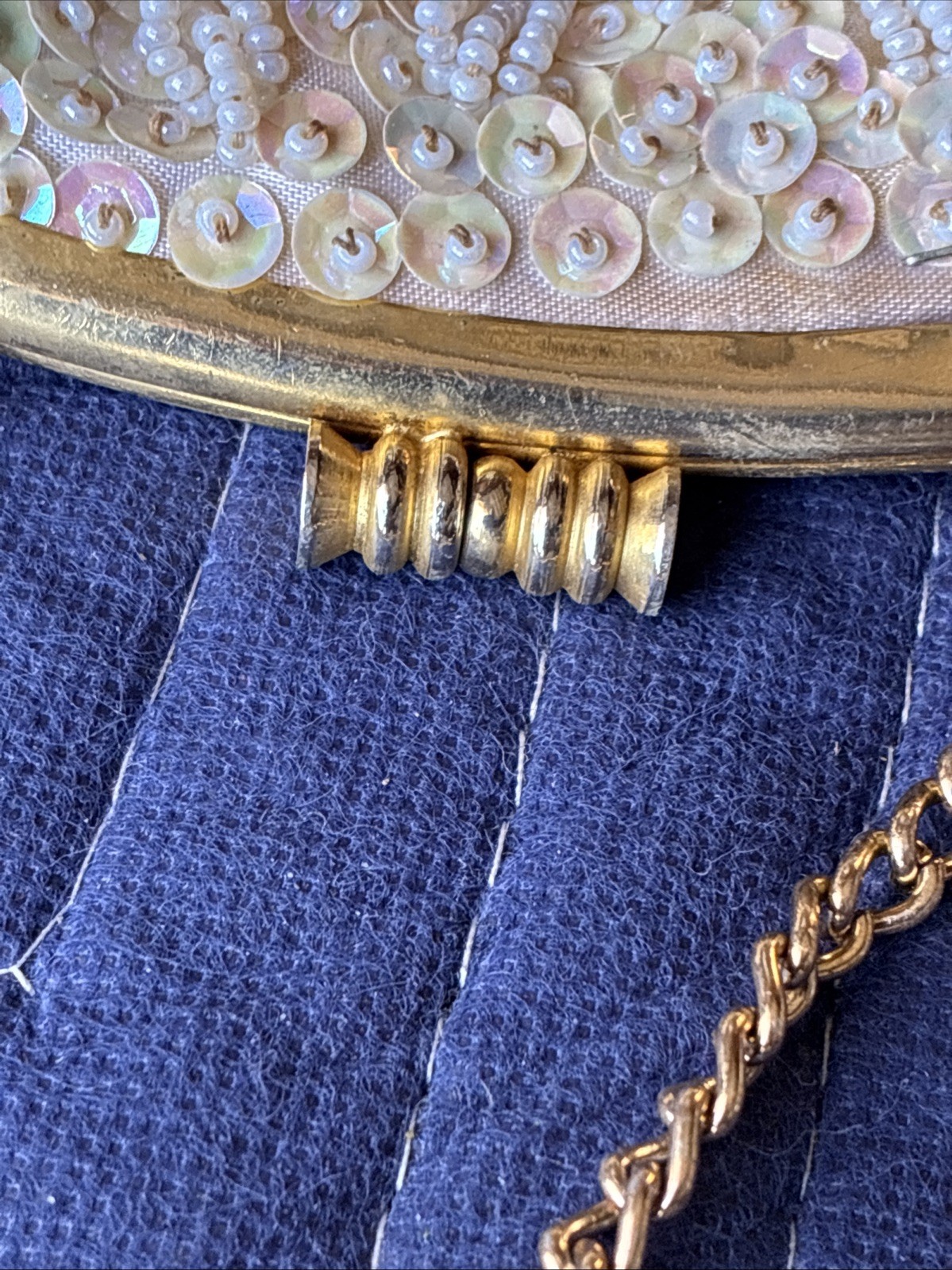 Vintage White Bead And Sequins Change Purse That Was Hand Made In Hong Kong