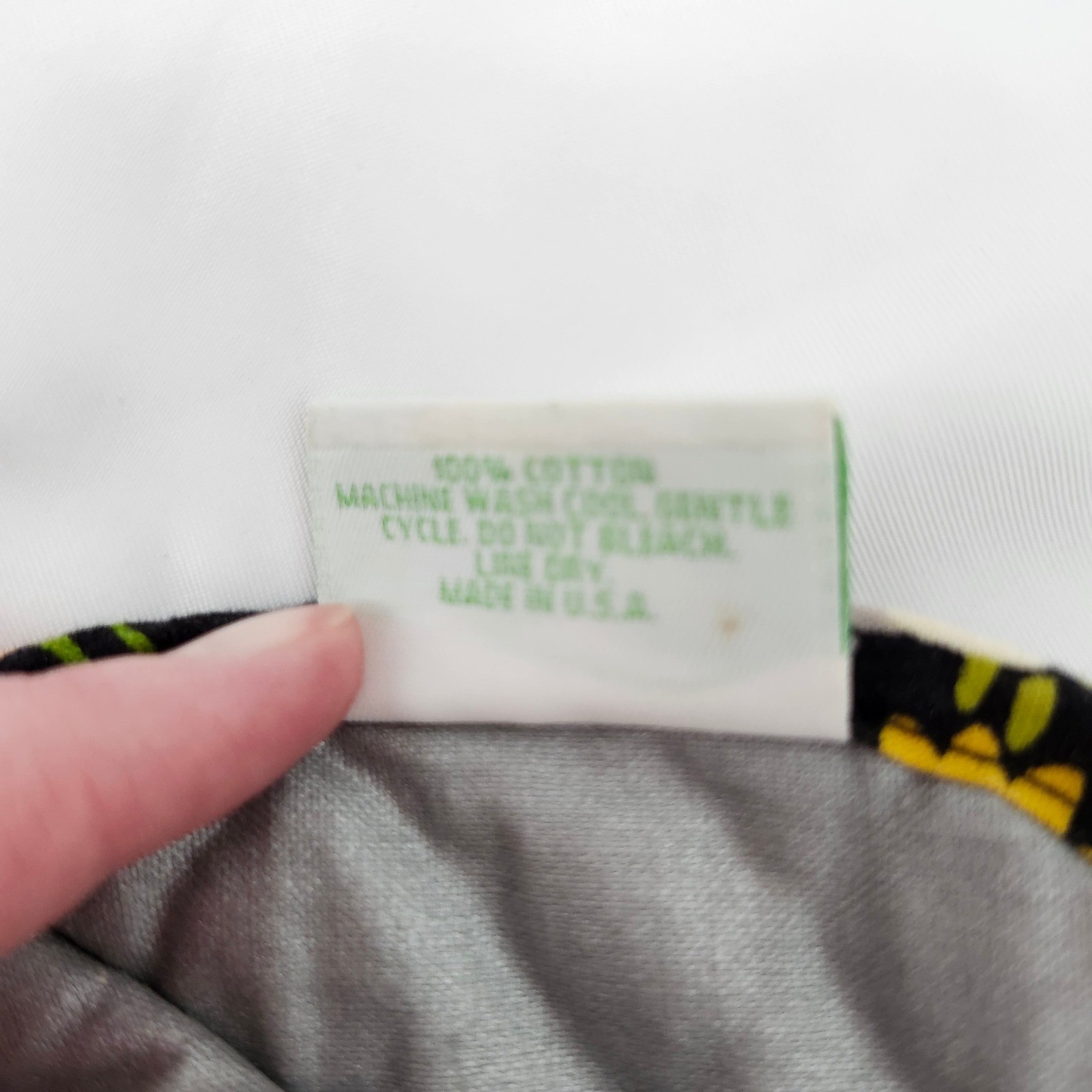 Vera Bradley Retired Poppy Fields Quilted Cotton Flat/Curling Iron Sleeve Travel