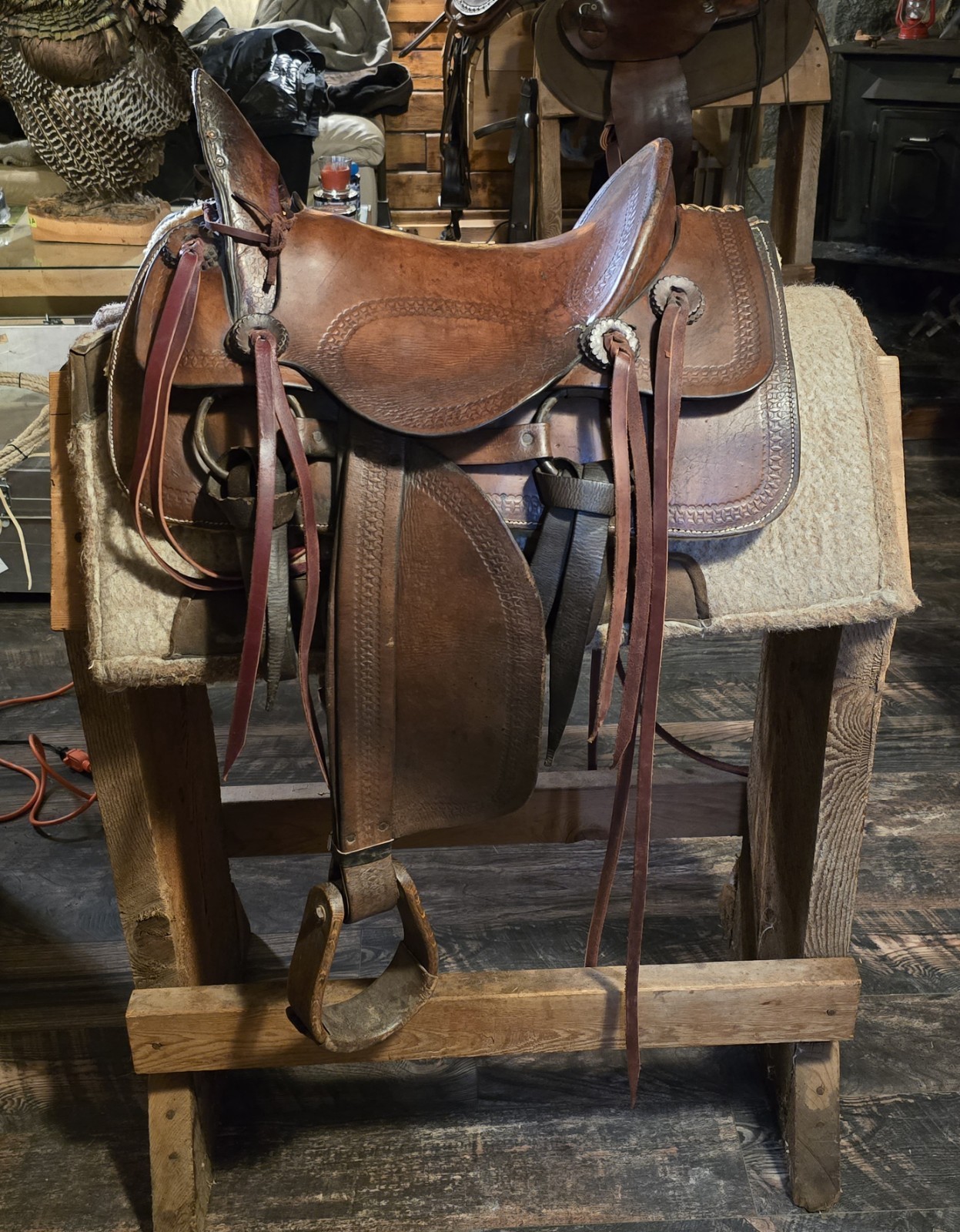 Antique Western Long Distance Saddle 13.5 Inch Seat Made 1870-1910