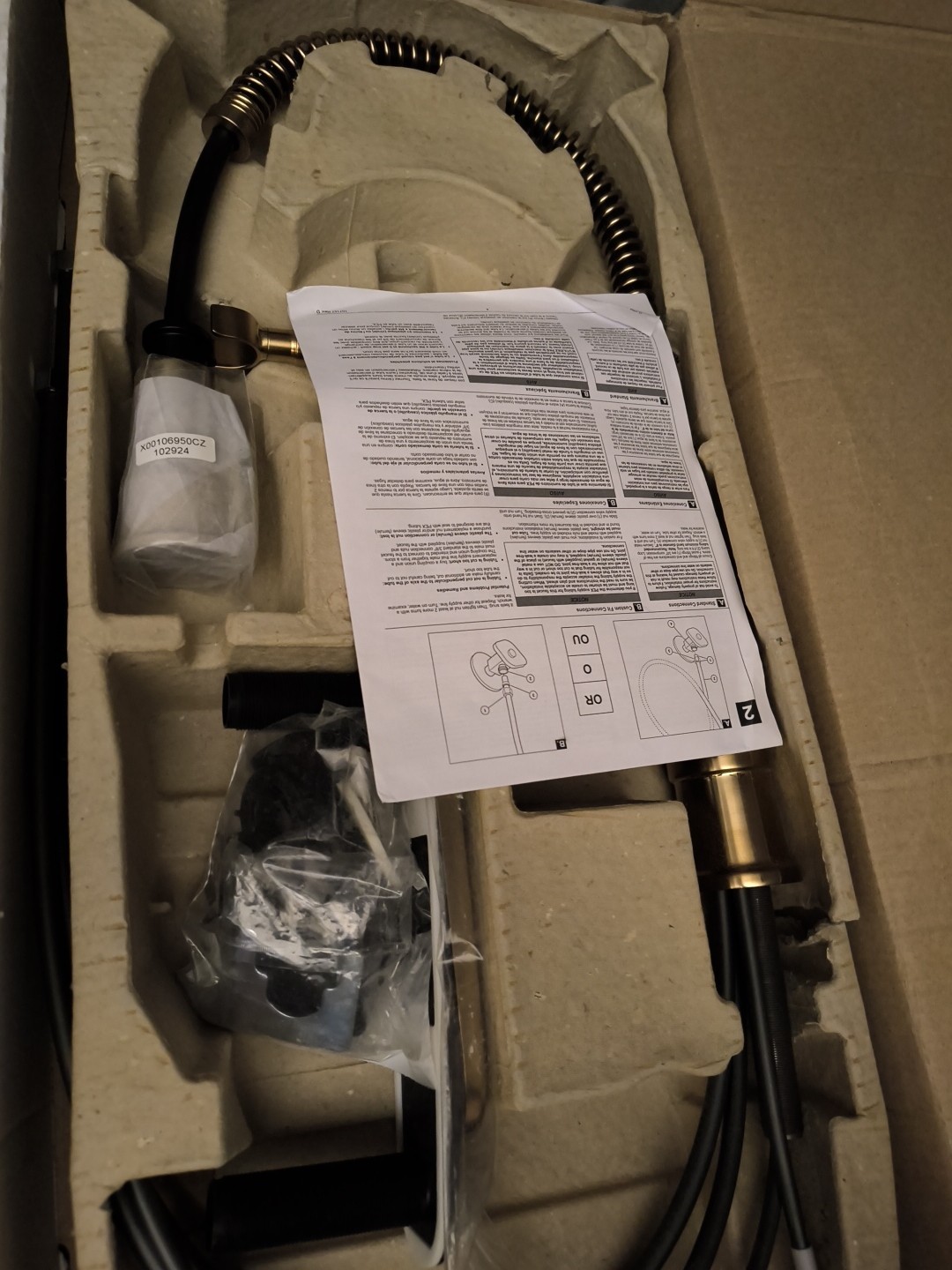 New Delta 18804Z-CZ-DST Theodora Kitchen Faucet Champagne Bronze