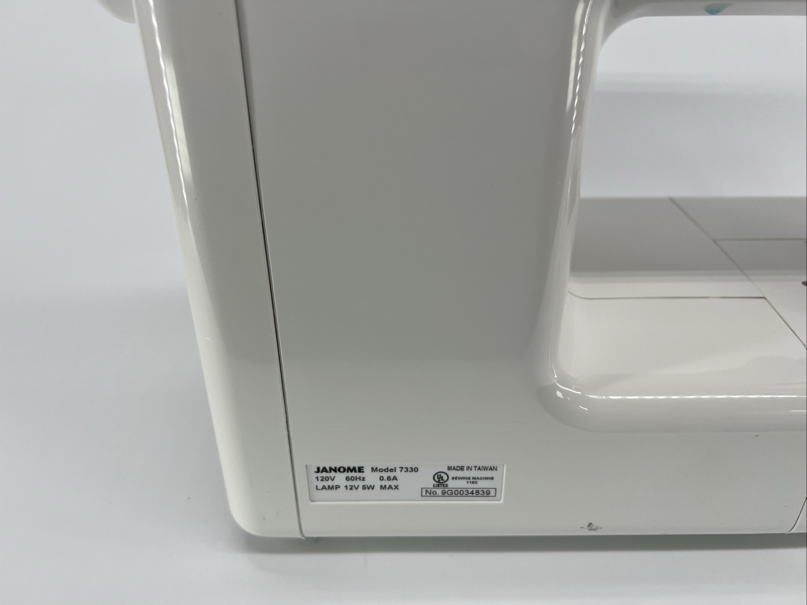 Janome Magnolia 7330 Sewing Machine with Power Cord - Excellent