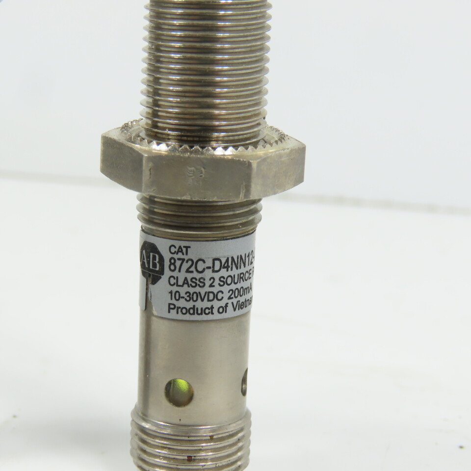 Allen Bradley 872C-D4NN12-D4 Threaded Barrel Inductive Proximity Sensor Lot/2