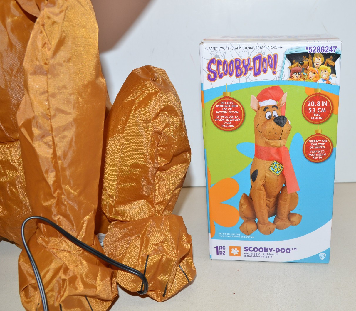 Scooby-Doo Christmas Airblown Inflatable Desk Table Mantle 20.8” NEW Santa Hat