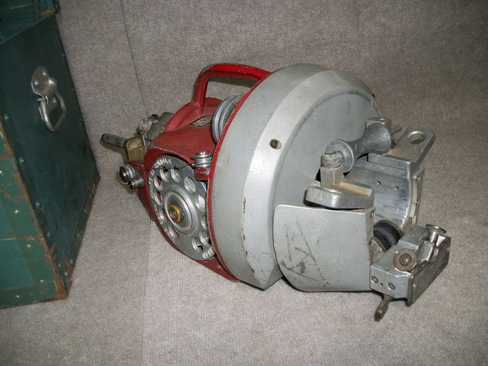 NICE CABLE SPINNING EQUIPMENT MODEL 1050 LINEMAN LASHER MACHINE WITH CASE