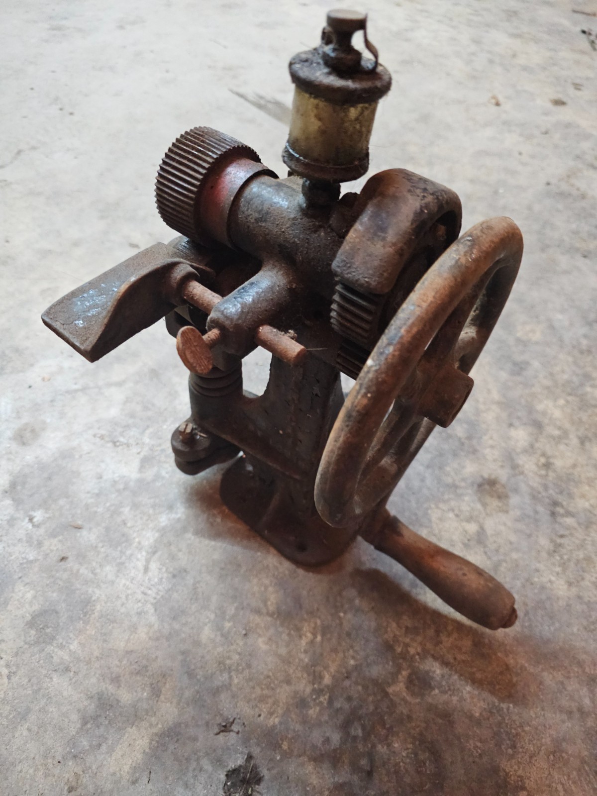 Vintage American Hand Crank Leather Splitting Skiver Tool Antique St. Louis USA