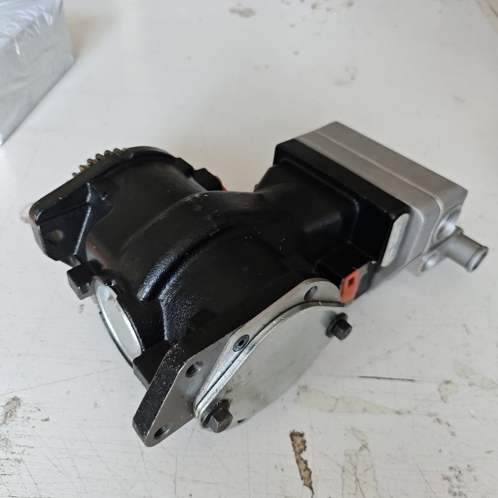 5286966RX Air Brake Compressor 9111545130 for Cummins 6BT 6BT5.9 Engine 4946293