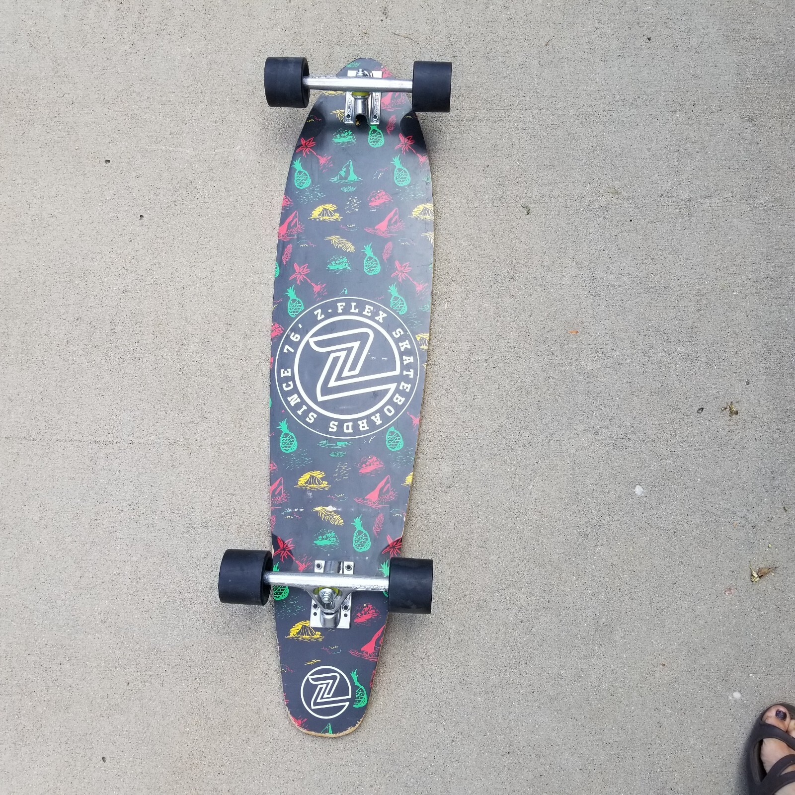 Z-FLEX Longboard 39.5” x 9 1/2” Complete w/ Deck Trucks Wheels