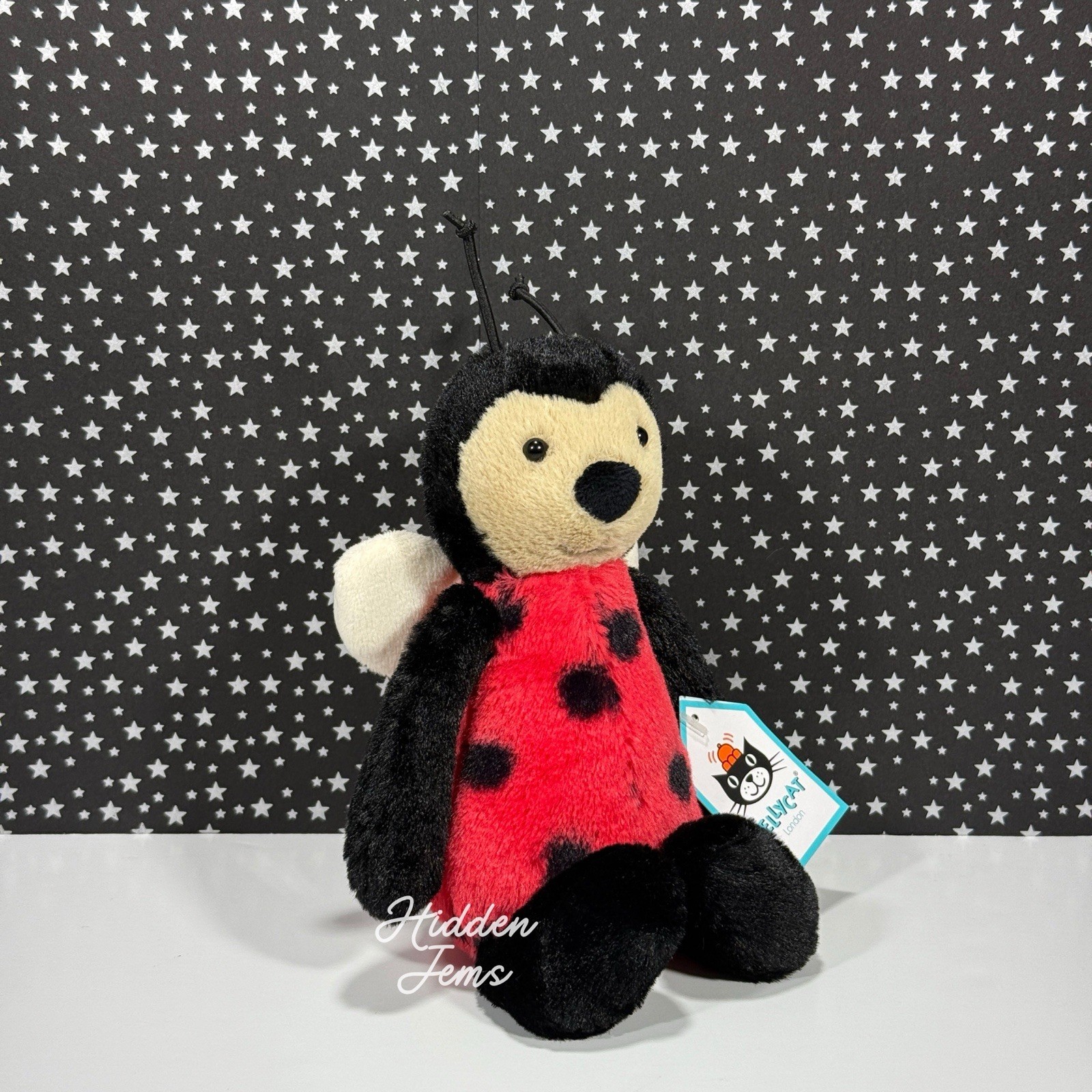 AUTHENTIC❣️Jellycat Small Bashful Ladybug - nwt, retired- SHIPS SAME DAY
