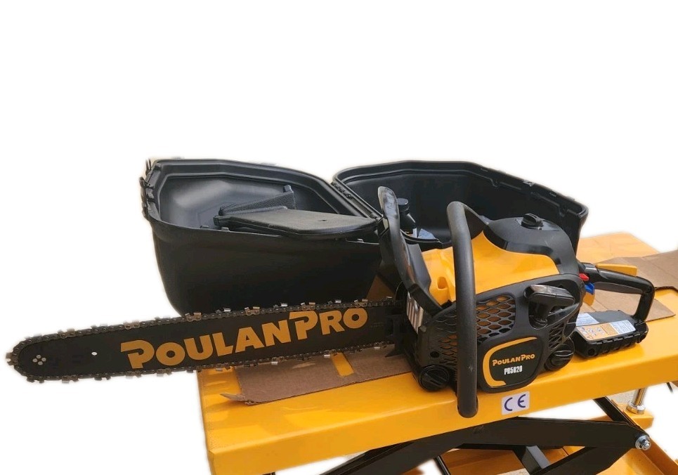 20" 50cc 2 Cycle Gas Chainsaw & Case POULAN PRO PR5020 Brand NEW