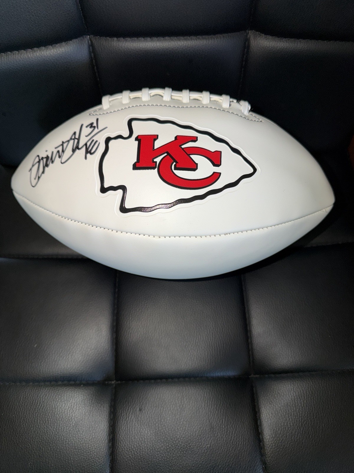 PRIEST HOLMES SIGNED KANSAS CITY CHIEFS LOGO FOOTBALL PRO BOWL RB JSA 3