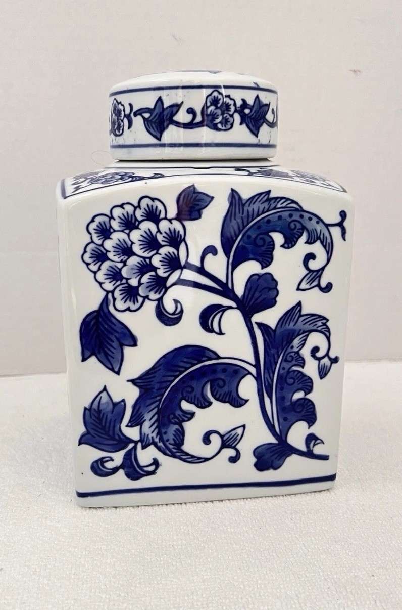 Chinoiserie Square Ginger Jar Small Blue White Floral Ceramic Lidded 4.5 x 4 x 7