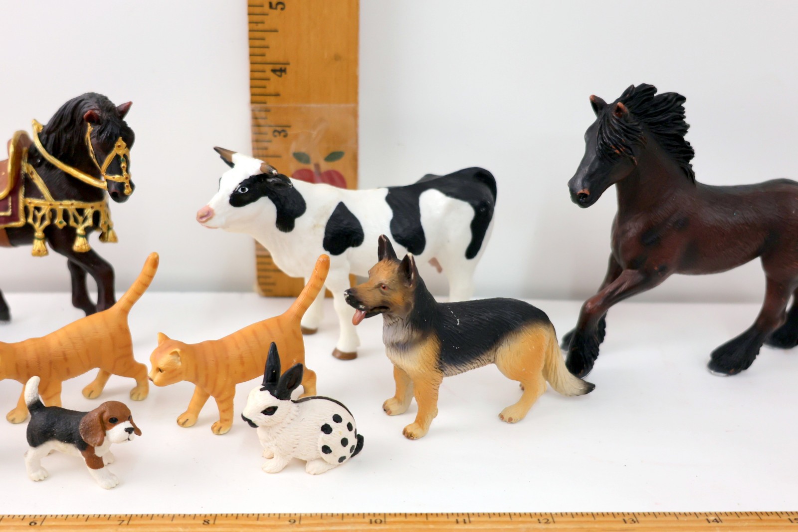 Schleich Farm & Domestic Animal Lot of 10 Horses, Cow, Cats, Dogs, Rabbit
