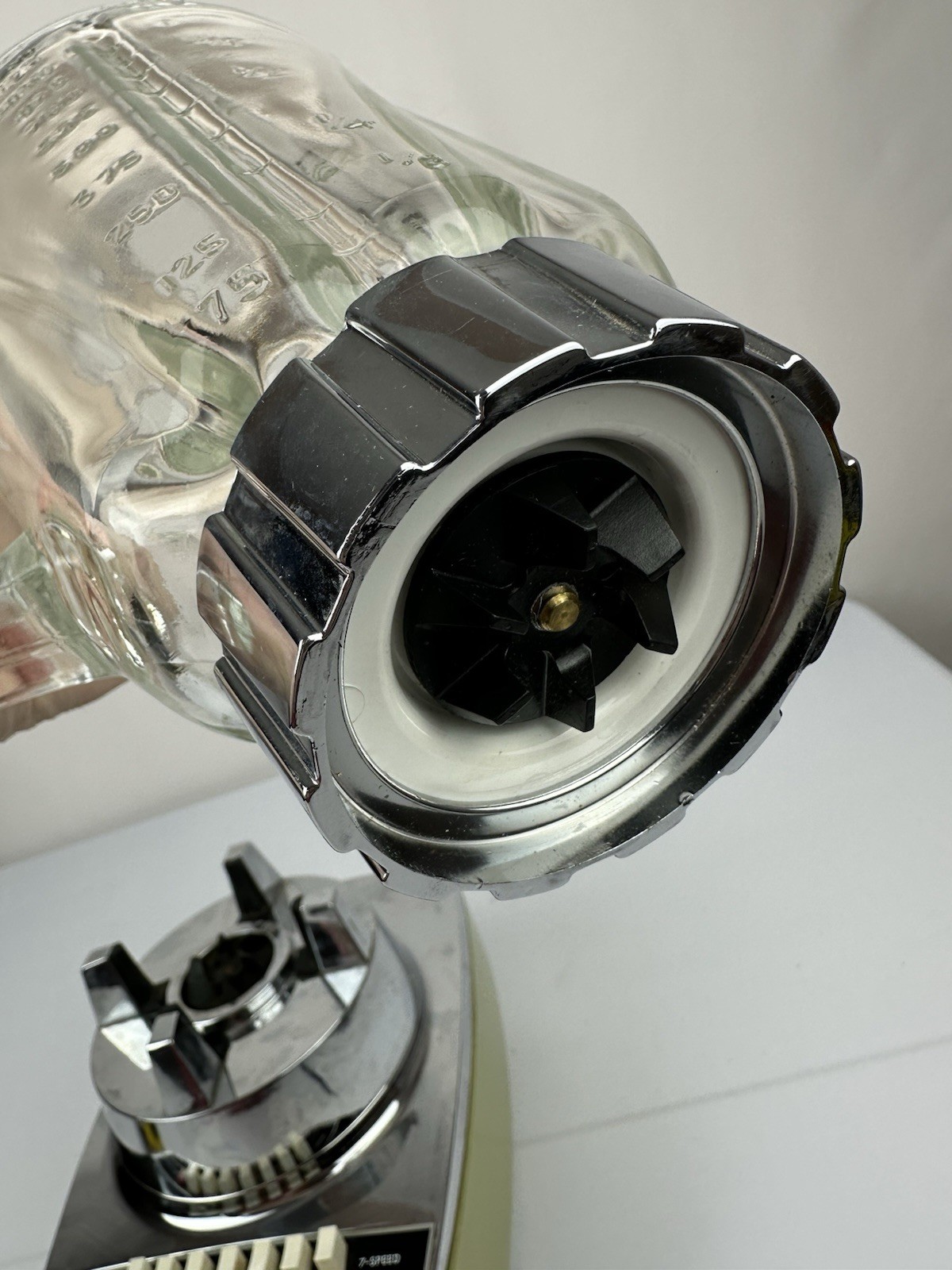 Vintage 1960's MCM Mid Century Modern Sears 7 Speed 40oz Blender With Real Glass