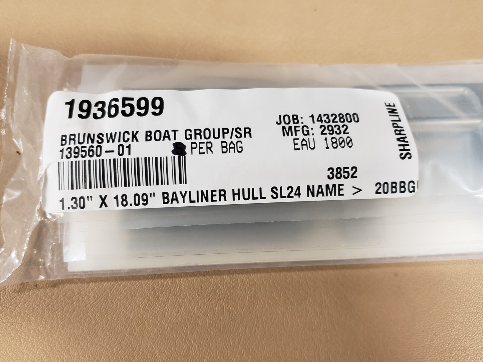 18” BAYLINER SCRIPT LOGO / RAISED CHROME LETTERS