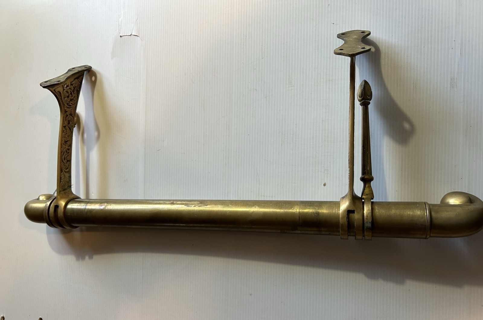 ANTIQUE BRASS BAR END RAIL AND FANCY DECORATED RAIL HANGERS