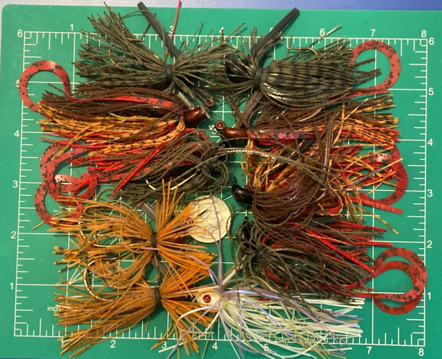 LOT 10 FINESSE JIGS BASS FISHING LURES WEEDLESS JIGS SOME NEW MIX COLORS WEIGHTS