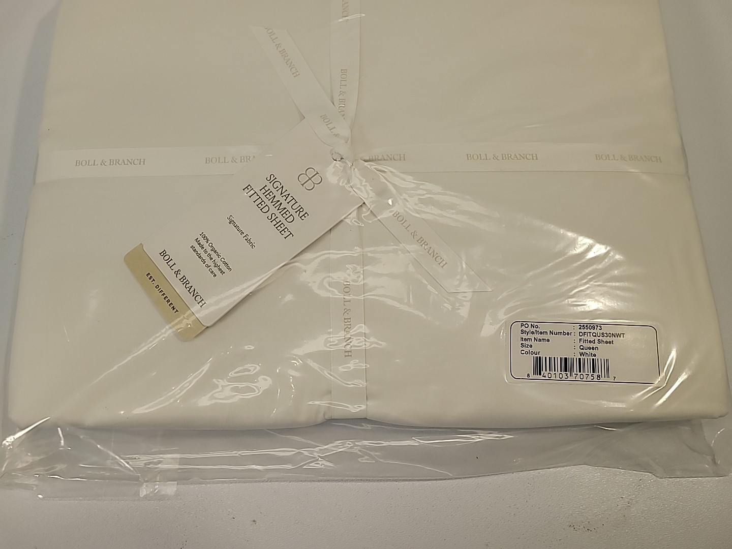 Boll & Branch Signature Hemmed Fitted Bed Sheet Queen White 100% Organic Cotton