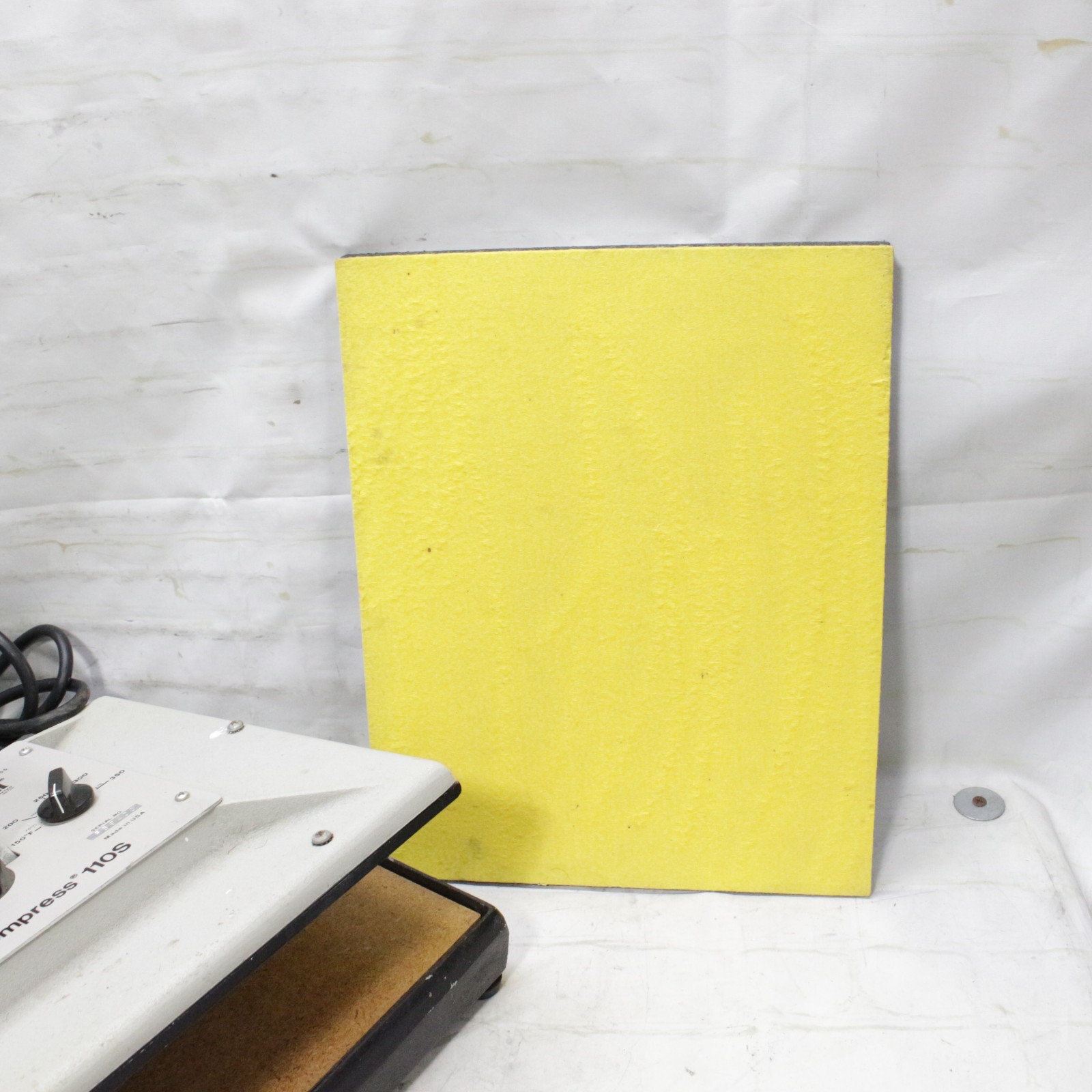 Seal Products - Seal Compress 110S Dry Mounting Laminating Press 15" x 12"