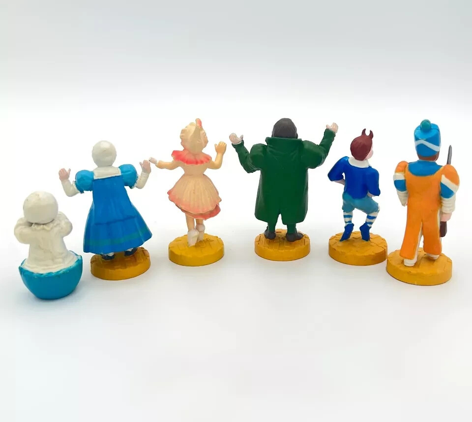 WIZARD of OZ vintage MUNCHKIN SET of 6 Loew's Ren FIGURES Turner Presents 1988